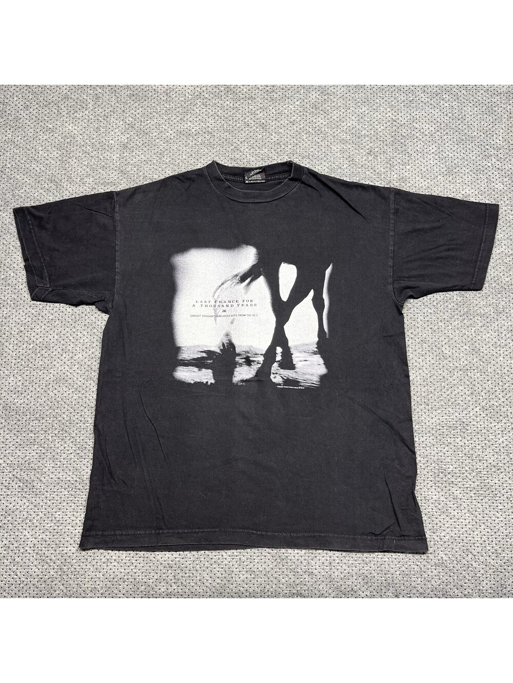 VTG 1999 Dwight Yoakam "Last Chance for a Thousand Years" Concert T-Shirt Large